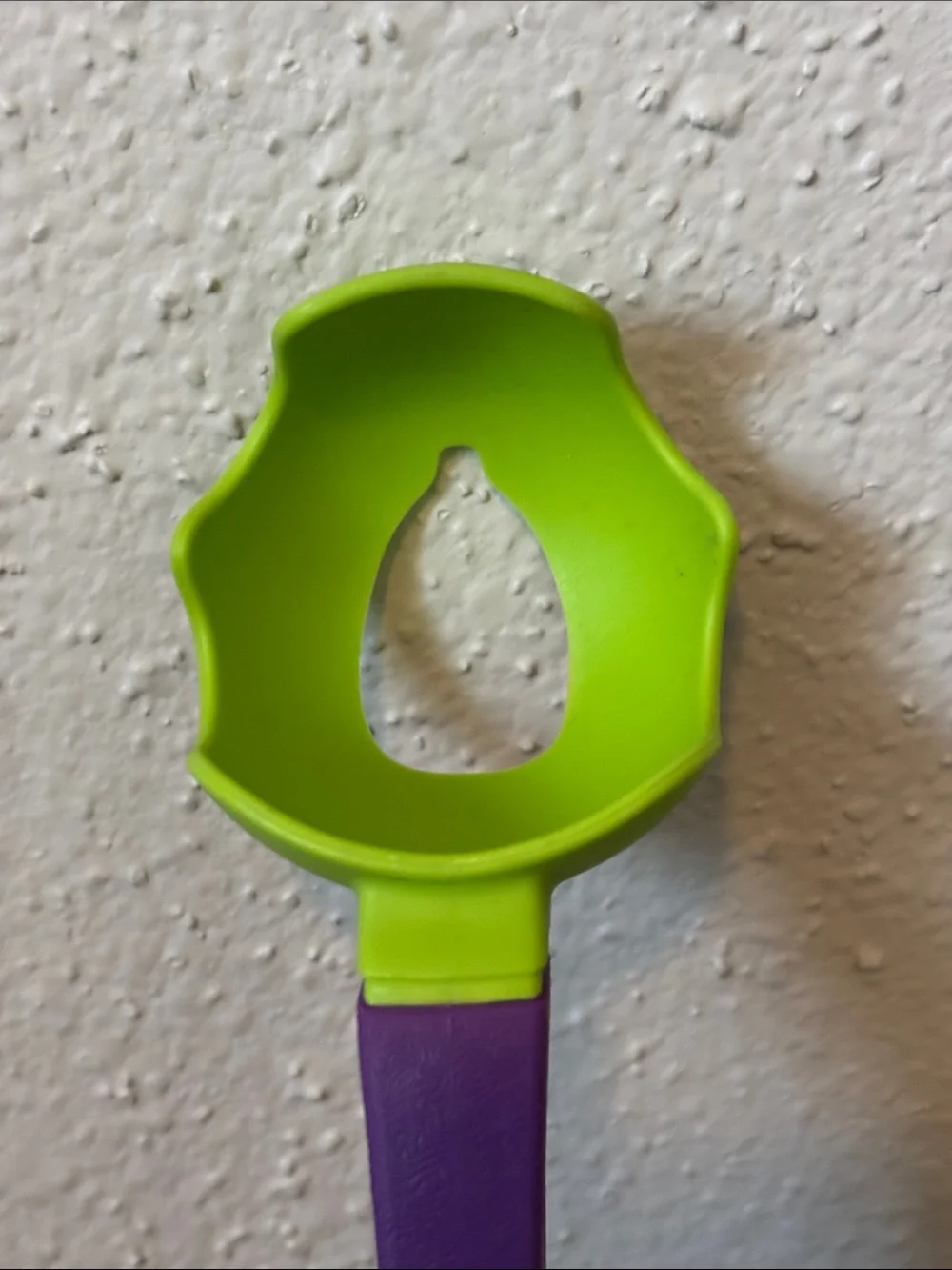 Tennis ball thrower for dogs